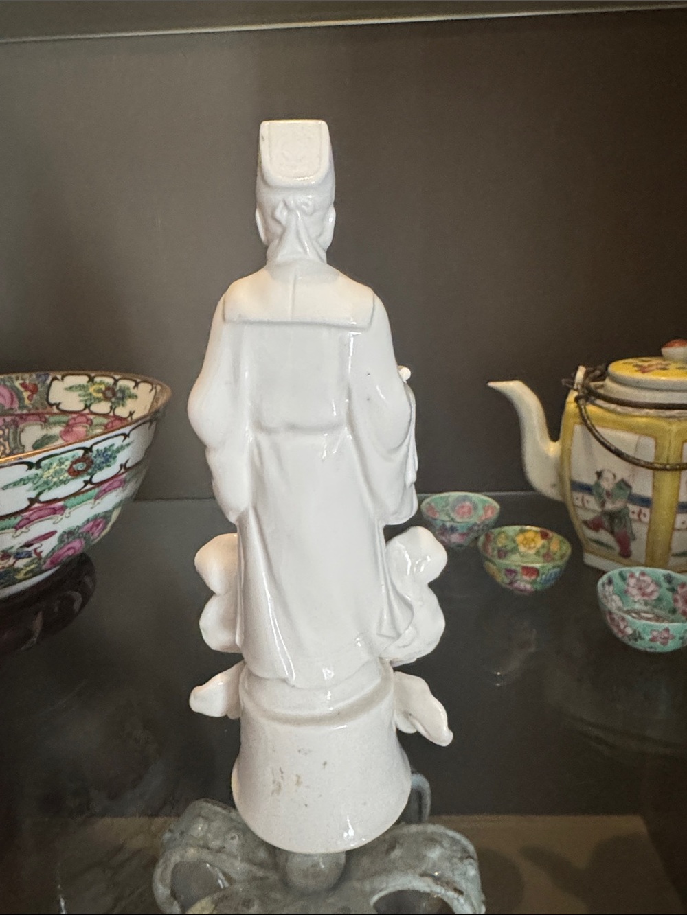 White Porcelain Asian Figurine Set - Trio - Picture 3 of 7